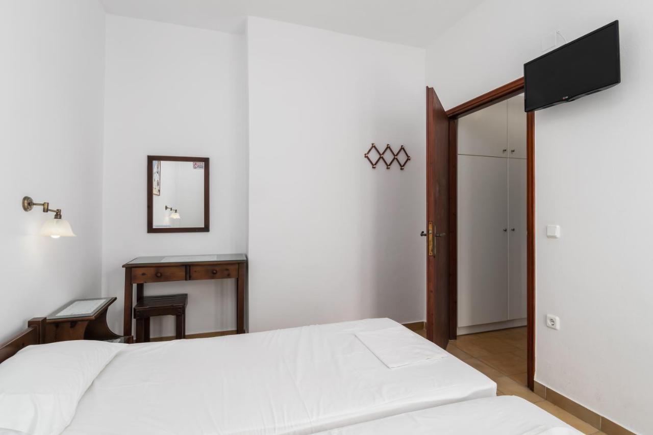 אדאמאס Tilemachos Rooms & Studios מראה חיצוני תמונה